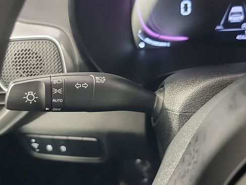 Used 2023 Kia Soul LX w/ LX Technology Package FWD image 27