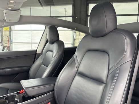 Used 2020 Tesla Model Y Long Range image 10
