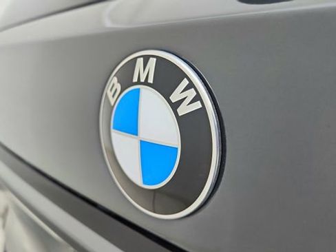 Used 2026 BMW X7 xDrive40i w/ M Sport Package AWD/4WD image 16