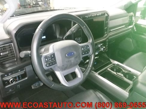 Used 2023 Ford F350 Lariat w/ Tow Technology Package image 11