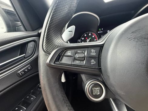 Used 2023 Alfa Romeo Stelvio Veloce AWD/4WD image 63