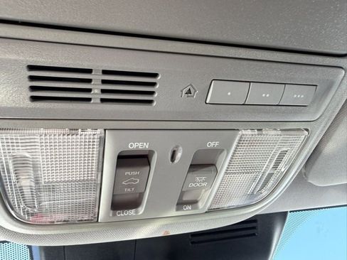 Used 2018 Honda CR-V EX-L image 24