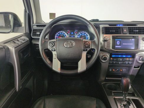 Used 2016 Toyota 4Runner SR5 AWD/4WD image 13