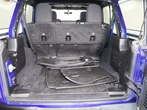 Used 2018 Jeep Wrangler Unlimited Sport S image 43