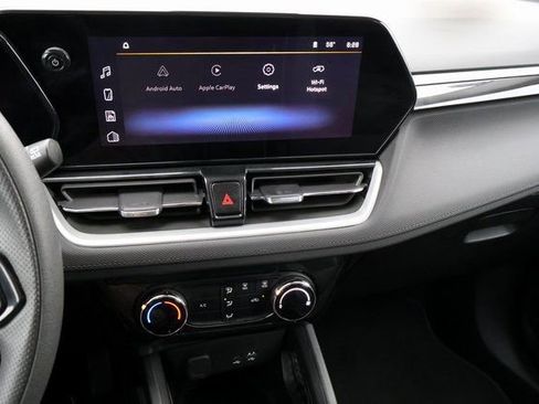 Used 2025 Chevrolet TrailBlazer LT image 27