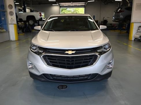 Used 2021 Chevrolet Equinox LT AWD/4WD image 2