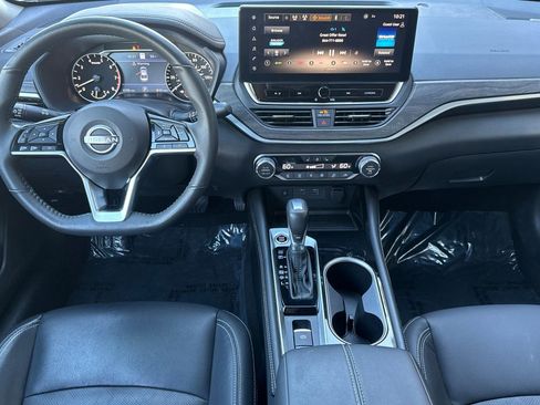 Used 2024 Nissan Altima 2.5 SL image 13