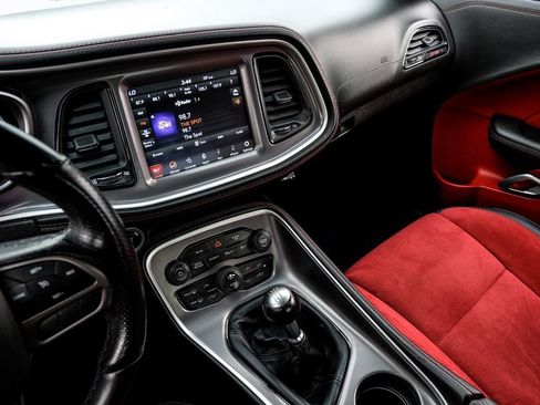 Used 2021 Dodge Challenger R/T Scat Pack w/ Plus Package image 22