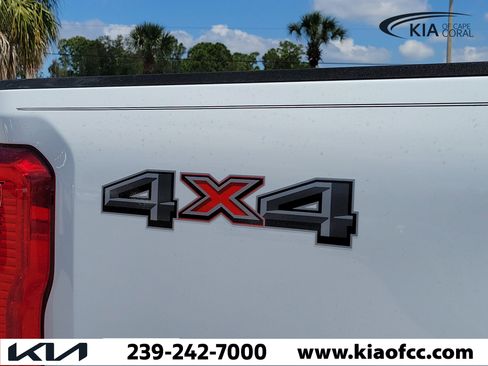 Used 2025 Ford F250 XL AWD/4WD image 12