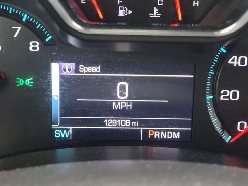 Used 2015 Chevrolet Impala LT w/ Convenience Package image 21