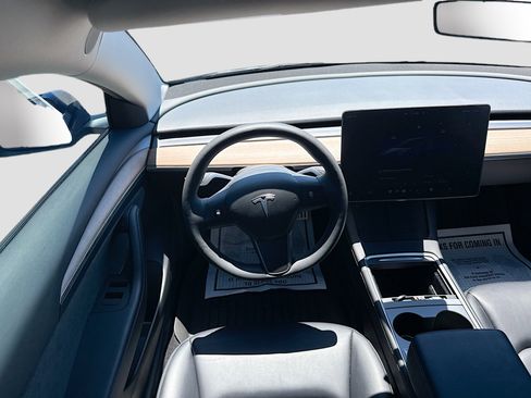 Used 2023 Tesla Model 3 Performance AWD/4WD image 17