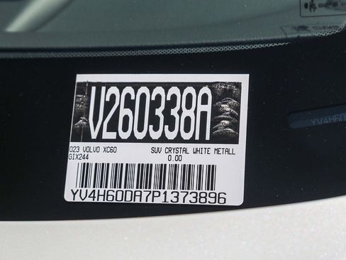 Used 2023 Volvo XC60 T8 Ultimate w/ Climate Package AWD/4WD image 32