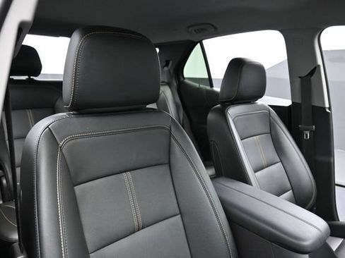 Used 2024 Chevrolet Equinox Premier FWD image 29