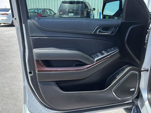 Used 2019 GMC Yukon SLT AWD/4WD image 13