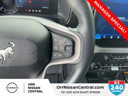 Used 2023 Ford Bronco Badlands image 19