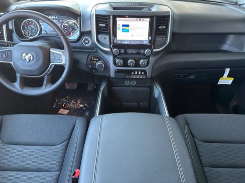 New 2026 RAM 1500 Express AWD/4WD image 12