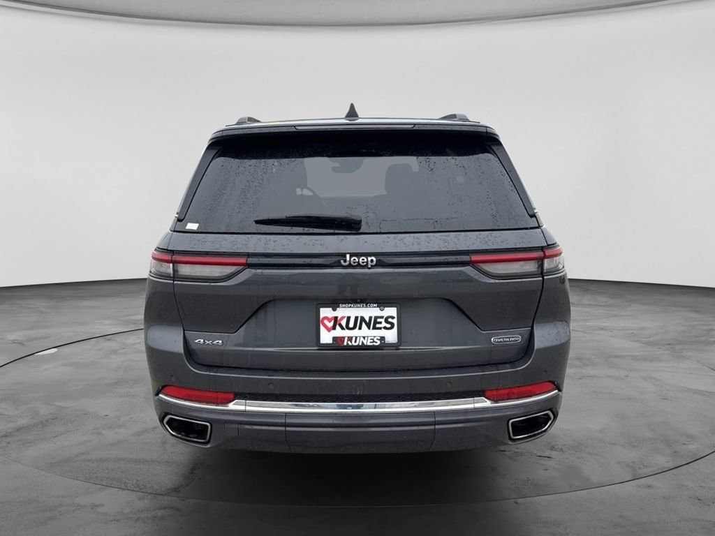 Used 2023 Jeep Grand Cherokee Overland AWD/4WD image 11