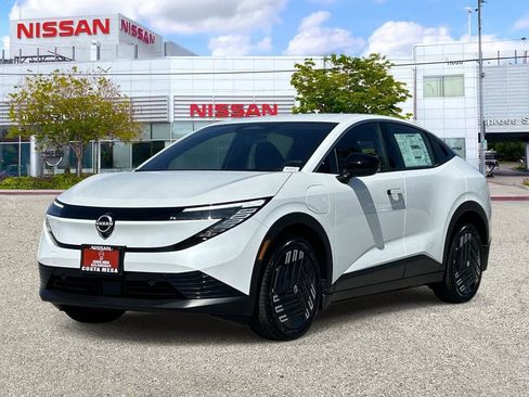 New 2026 Nissan Leaf image 1