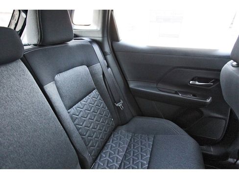 New 2026 Nissan Kicks SV image 10