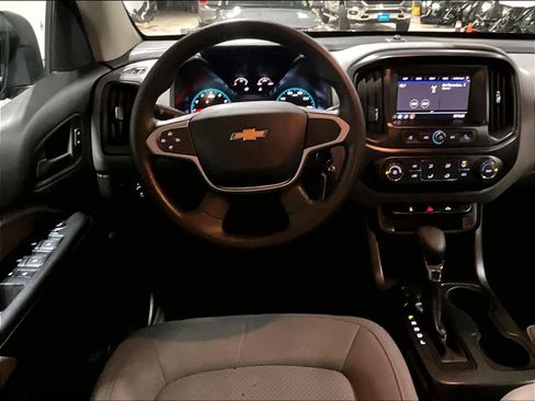 Used 2022 Chevrolet Colorado W/T w/ Custom Special Edition image 17