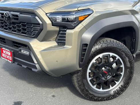 New 2026 Toyota Tacoma TRD Off-Road image 3