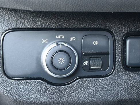 Used 2024 Mercedes-Benz Sprinter 2500 image 23
