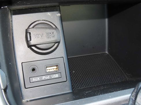 Used 2015 Hyundai Elantra Limited image 33