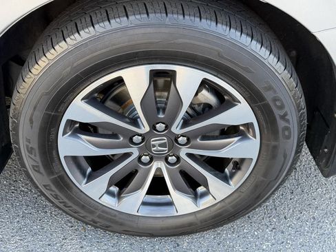 Used 2023 Honda Odyssey EX-L image 6