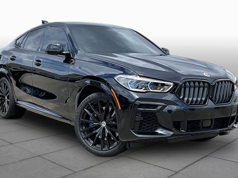Used 2022 BMW X6 M50i w/ Executive Package image 3