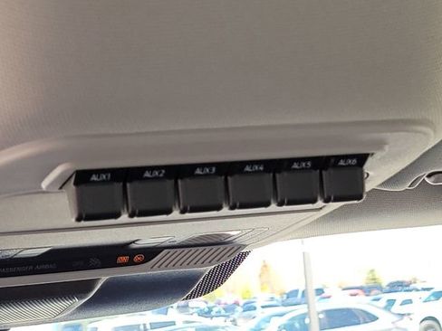 New 2026 Ford F550 4x4 Crew Cab image 9