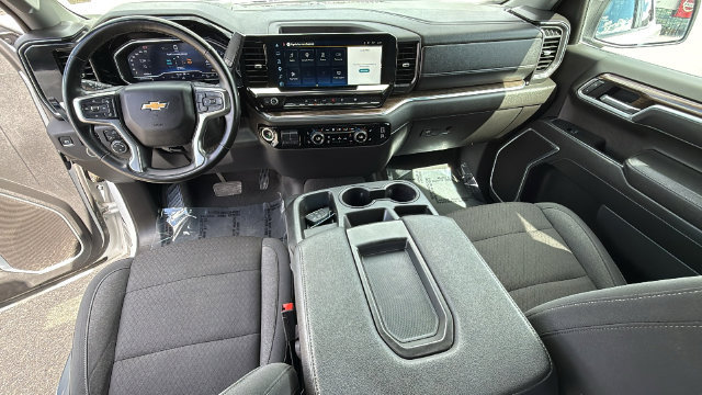 Used 2025 Chevrolet Silverado 1500 LT AWD/4WD image 26