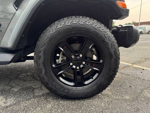 Used 2021 Jeep Wrangler Unlimited Sahara AWD/4WD image 59