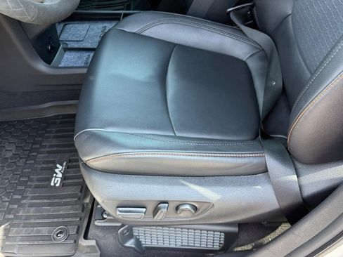 Certified 2021 Toyota Sienna XSE image 18