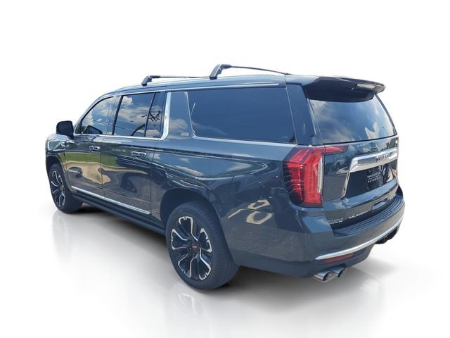 Used 2022 GMC Yukon XL Denali AWD/4WD image 3