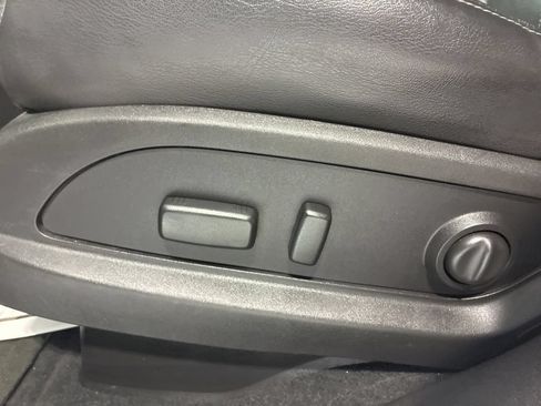 Used 2016 GMC Acadia SLT AWD/4WD image 15
