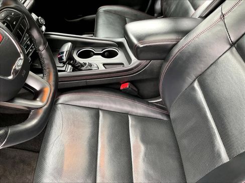 Used 2022 Dodge Durango R/T w/ Blacktop Package AWD/4WD image 21