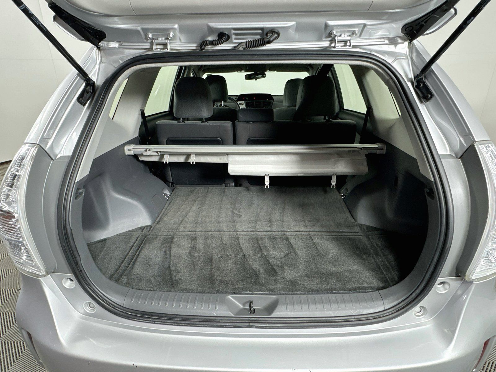 Used 2014 Toyota Prius V Two FWD image 22