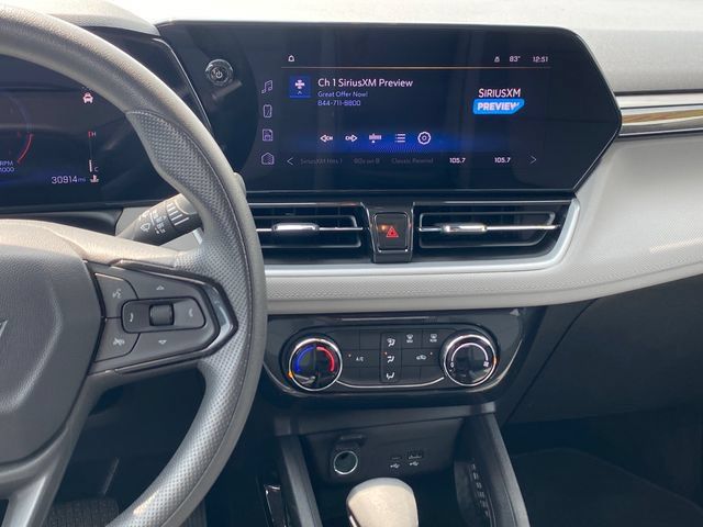 Used 2025 Chevrolet TrailBlazer LT AWD/4WD image 10