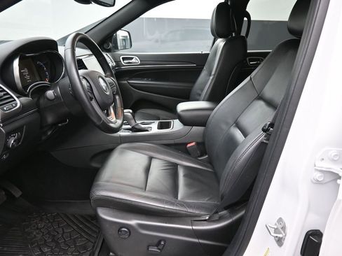 Used 2020 Jeep Grand Cherokee Limited image 21