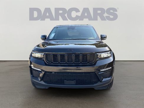 Used 2024 Jeep Grand Cherokee Limited w/ Black Appearance Package AWD/4WD image 2