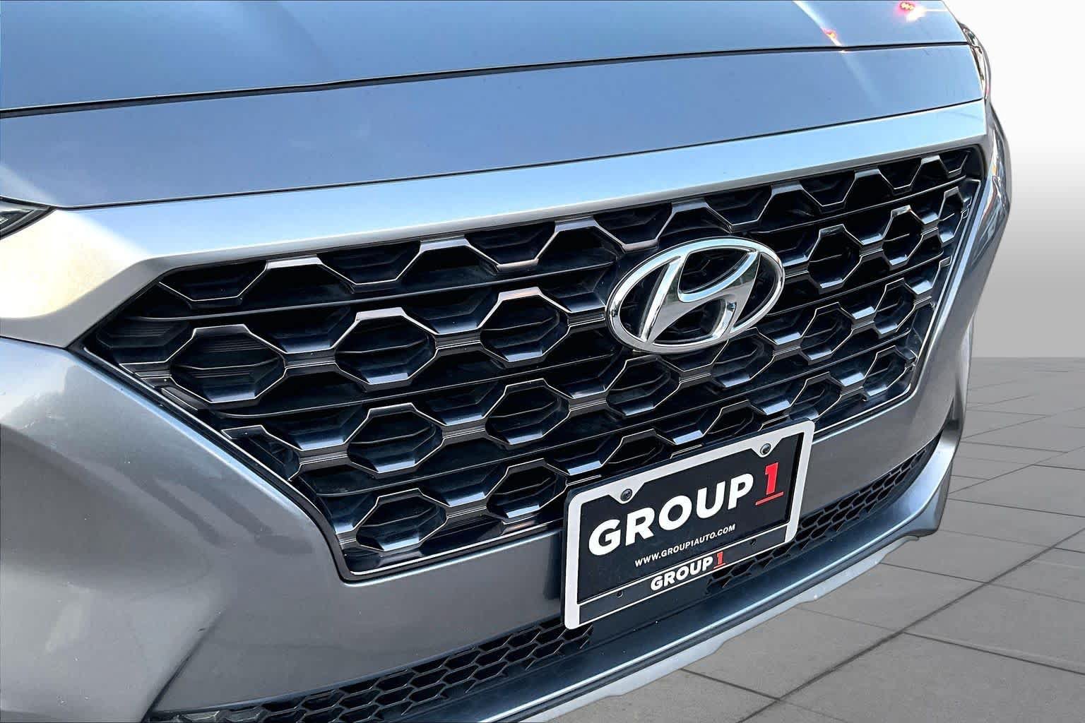 Used 2019 Hyundai Santa Fe SEL FWD image 29