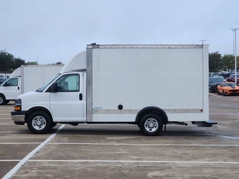 Used 2025 Chevrolet Express 3500 w/ Power Convenience Package image 11