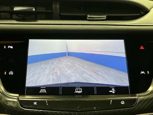 Used 2023 Cadillac XT6 Sport image 11