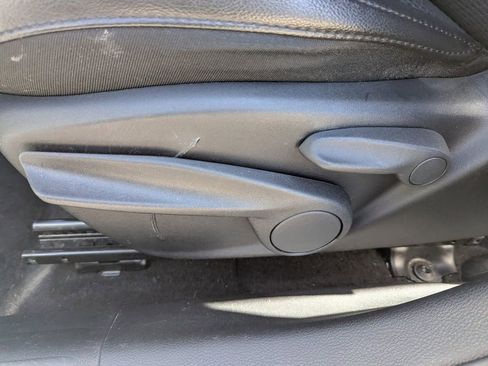 Used 2023 Jeep Compass Latitude image 18