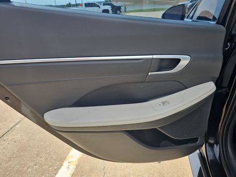 Used 2022 Hyundai Sonata Limited FWD image 31