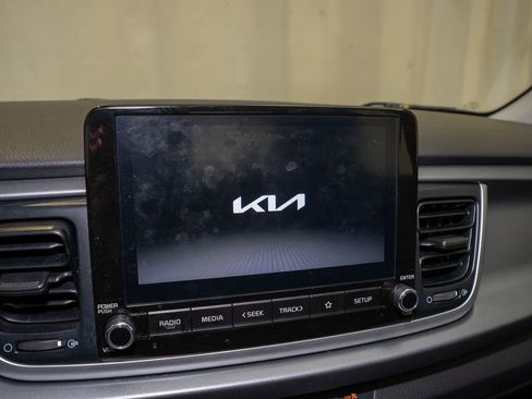 Used 2023 Kia Rio S image 12