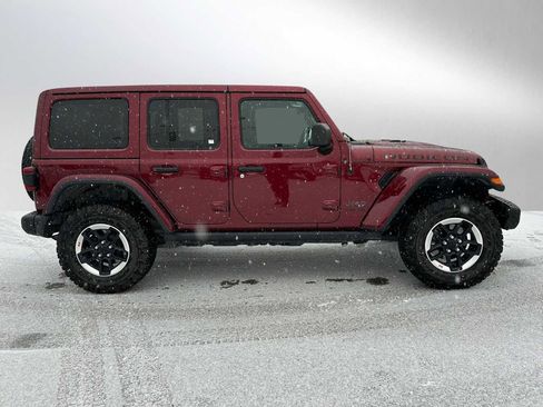 Used 2021 Jeep Wrangler Unlimited Rubicon image 2