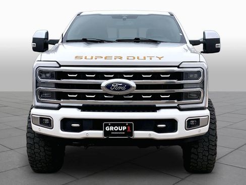 Certified 2024 Ford F250 Platinum w/ Tremor Off-Road Package AWD/4WD image 4