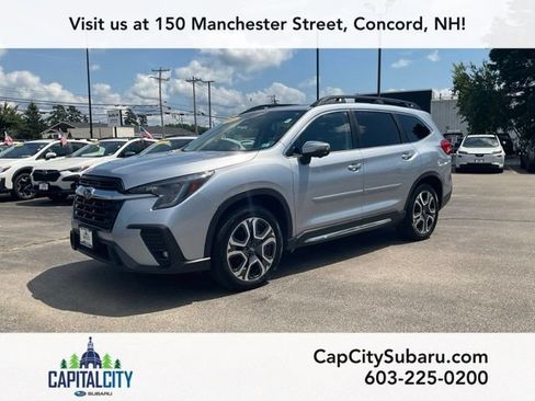 Used 2023 Subaru Ascent Limited w/ Technology Package AWD/4WD image 3