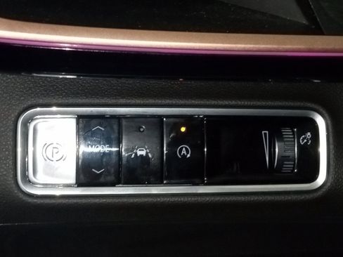 Used 2024 Buick Envision Sport Touring image 12